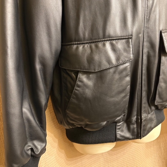 EDDIE BAUER Soft Black Lamb Leather Goose Down Lined Bomber Jacket Men's L - Picture 4 of 16